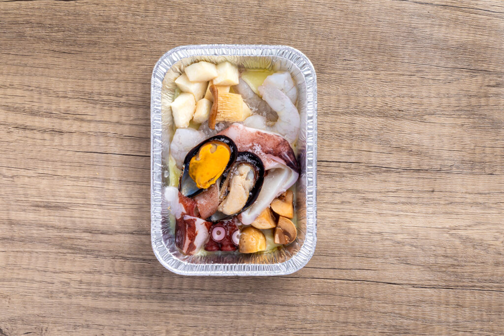 魚介とキノコのアヒージョ